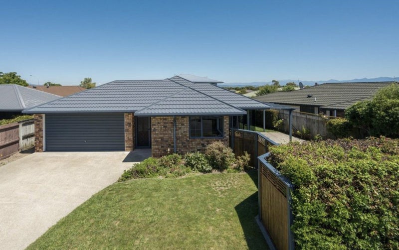 Stoke, 3 bedrooms64425682770563110