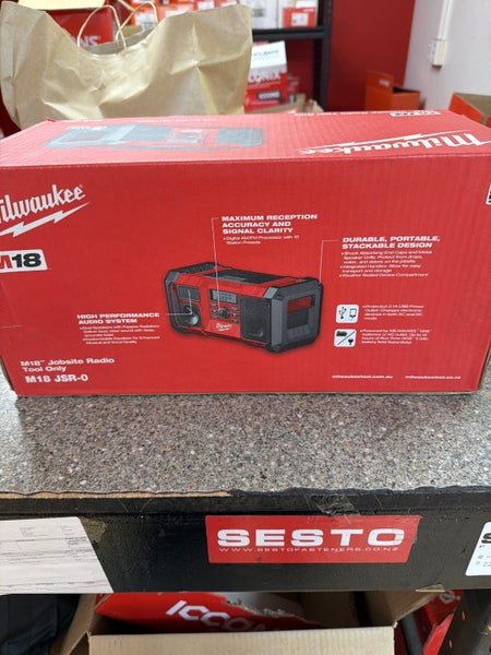 Milwaukee M18 Job site radio tool only (M18JSR-0)64425736029698114