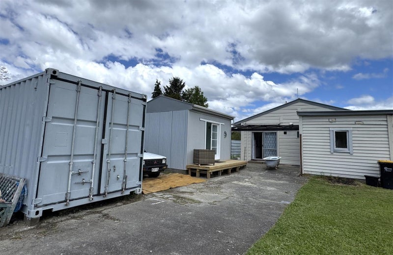 SPACIOUS & READY TO ENJOY64426327358978111