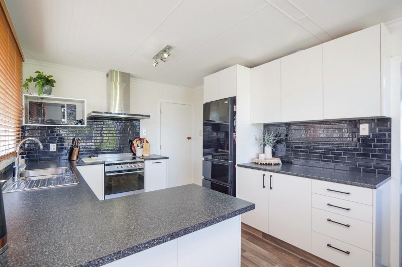 Loved, cared for and ready for you to call home!64426421865217113