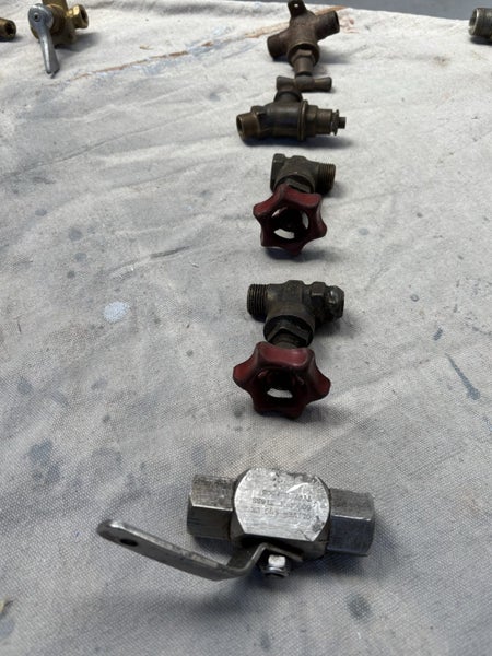 Valves/Taps 1/2 BSP x 5 miscellaneous Carousel 3