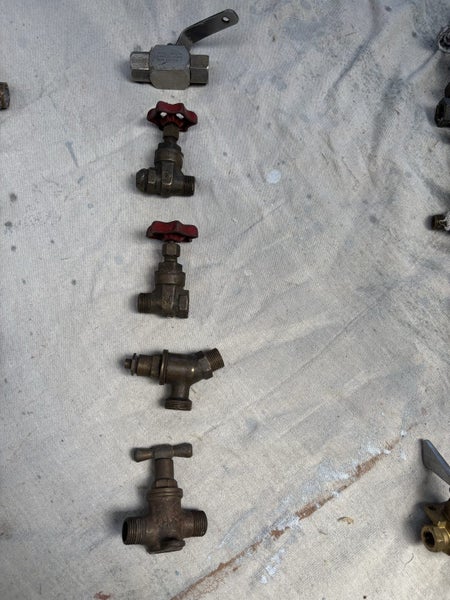Valves/Taps 1/2 BSP x 5 miscellaneous Carousel 1