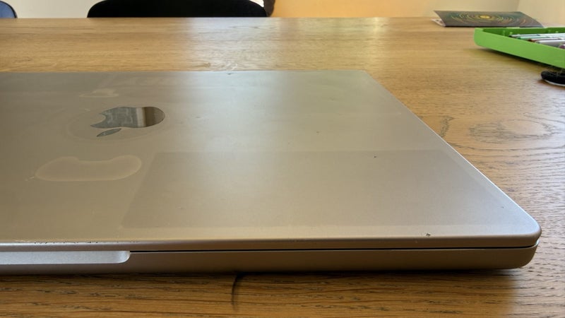 14 Inch M1 Apple MacBook Pro w/ 512GB HDD, 16GB RAM64427054669441111