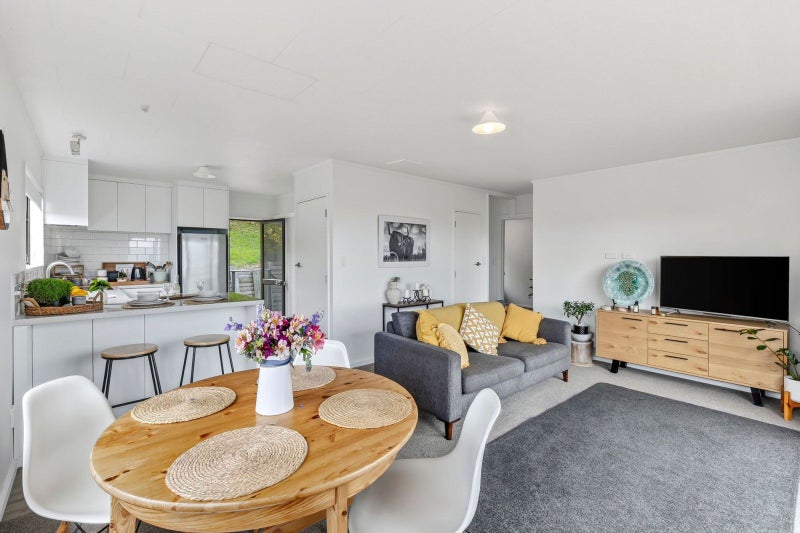 Wake up to sea views and Tui's64427014754819114