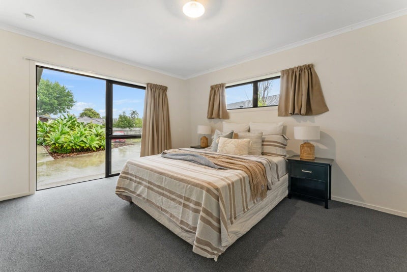 Perfect for Large or Extended Familes64427108496643114