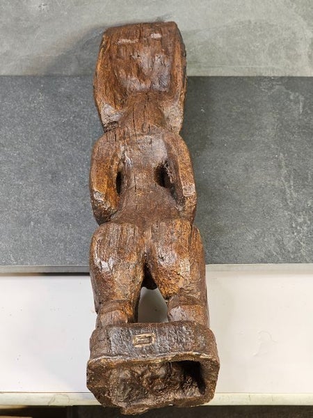 Are you a collector of Maori Art, Artefacts, or Taonga? Read on. Carousel 7