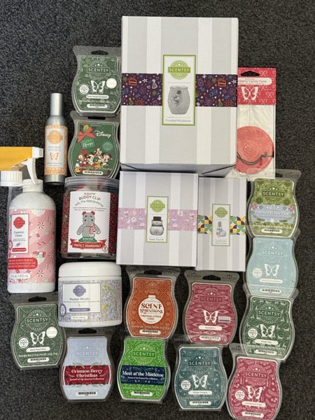 Scentsy CHRISTMAS Bulk Lot Carousel 1