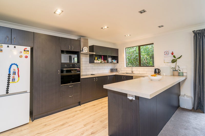 Sun, space & style in Waikouaiti64427615601154112