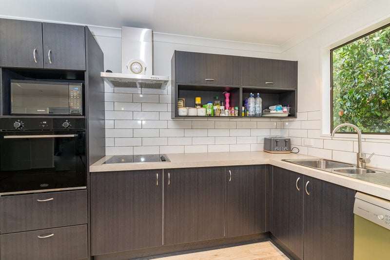 Sun, space & style in Waikouaiti64427615601154114