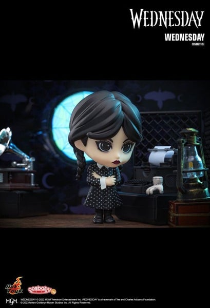 Hot Toys Wednesday (TV) - Wednesday Addams Cosbaby Figure Carousel 2