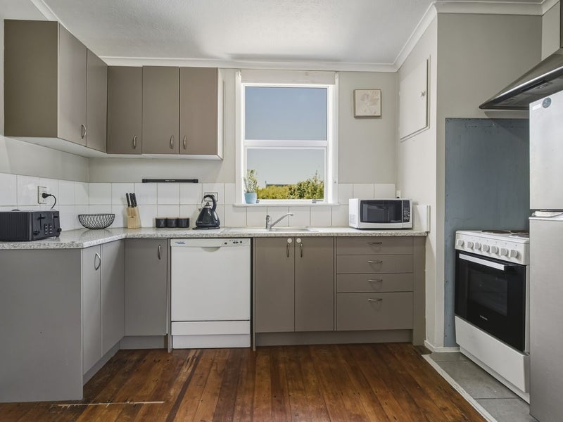 Vacant Possession In Glenross64428314410370111