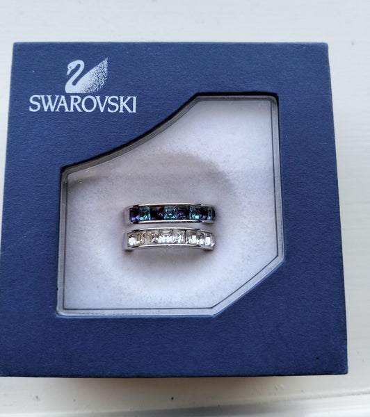 Stunning SWAROVSKI Ring Set Carousel 1