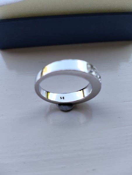 Stunning SWAROVSKI Ring Set Carousel 6