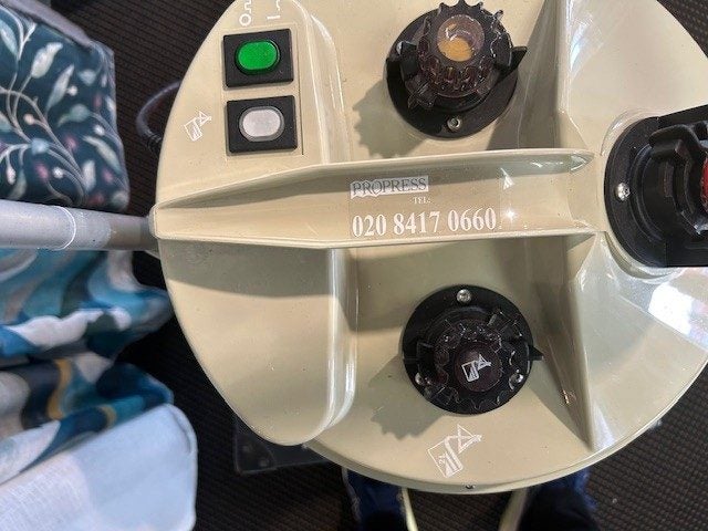 Steamer (Pro Press) for fabrics & garments - Heavy Duty Carousel 2