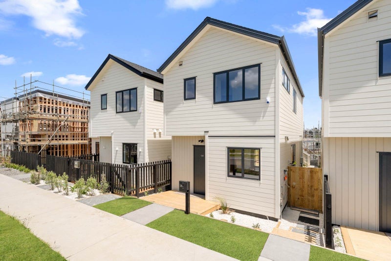 Dual-Key Home with Master Build Guarantee64503137346177114