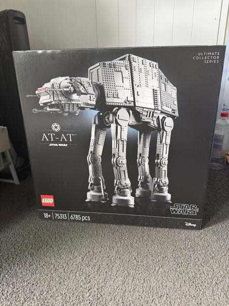 Sealed Lego UCS AT-AT64428582360707110