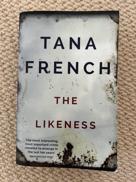 The Likeness by Tana French (Dublin Murder Squad 2) Carousel 1
