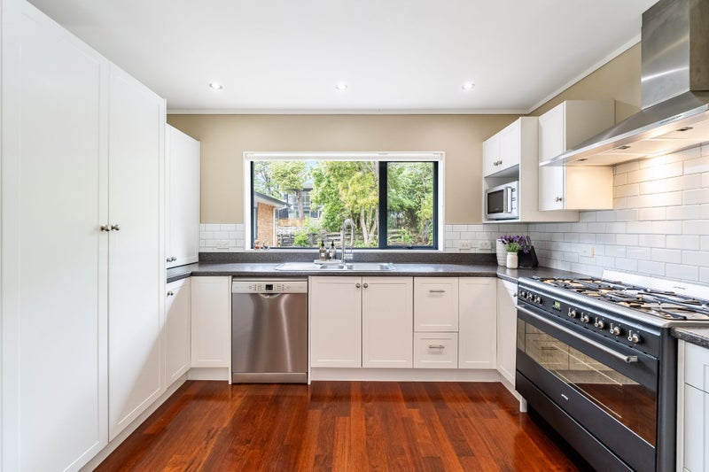 Downsizing in opposite directions! Must Sell64428717643521113