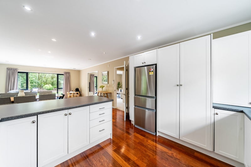 Downsizing in opposite directions! Must Sell64428717643521114