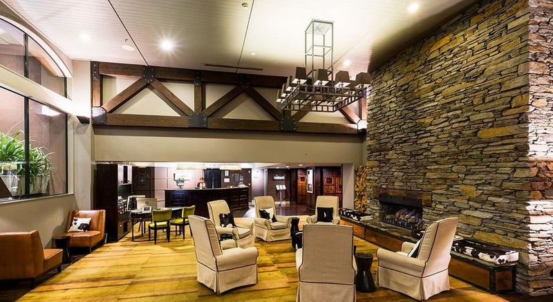 3 Nights Holiday at a 5 Star Hotel QUEENSTOWN Check in 26 Dec Check out 29 Dec64628139138051113