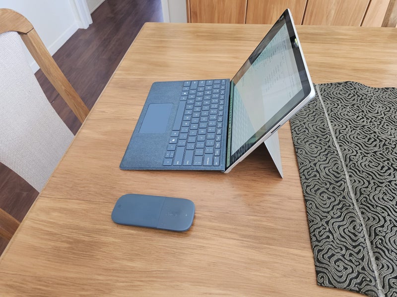 Microsoft Surface Pro 11 + Keyboard, 1 TB SSD, 16GB RAM, OLED display64428947964802112