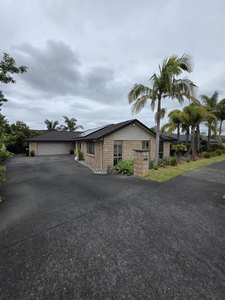 Haruru, 4 bedrooms64429322886658110