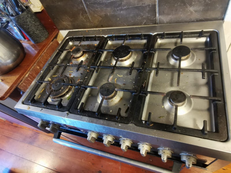 Bosch 90cm Freestanding electric oven with gas cooktop Carousel 2