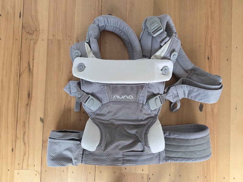 Nuna CUDL Baby Carrier Carousel 2