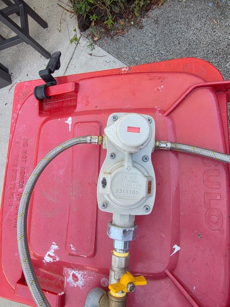 Gas Regulator (LPG) Carousel 1