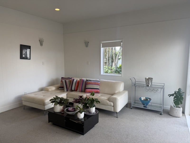 Westmere, 3 bedrooms64430251211907113