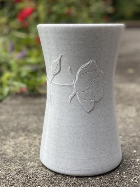 Handcrafted 3D-Printed Urn – A Beautiful Resting Place for Your Loved One Carousel 2