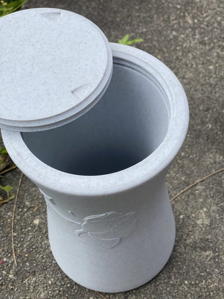 Handcrafted 3D-Printed Urn – A Beautiful Resting Place for Your Loved One Carousel 4