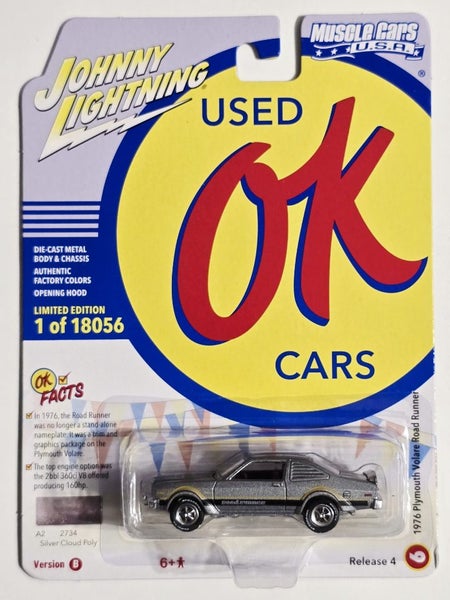 Johnny Lightning 1976 Plymouth Volare Road Runner - Limited Edition 1 of 18056 Carousel 1