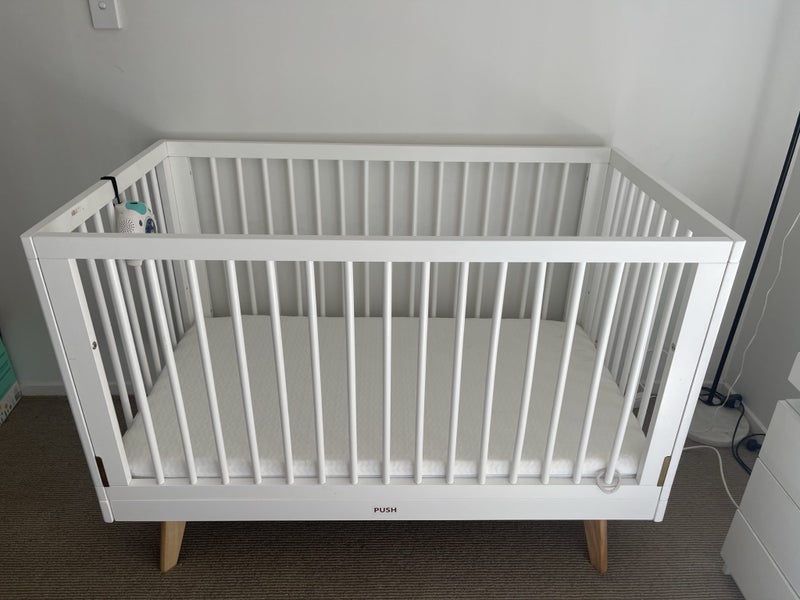 Cot and mattress - Grow time cot less than a year old64436339000835110