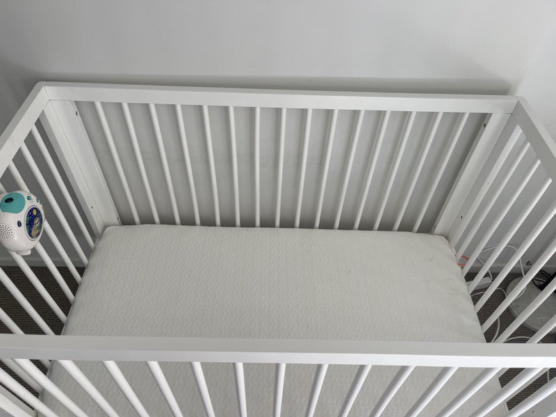 Cot and mattress - Grow time cot less than a year old64436339000835111