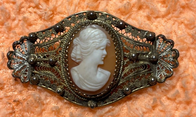 ANTIQUE SHELL CAMEO BROOCH MARKED 800 with ORNATE FILIGREE Carousel 2