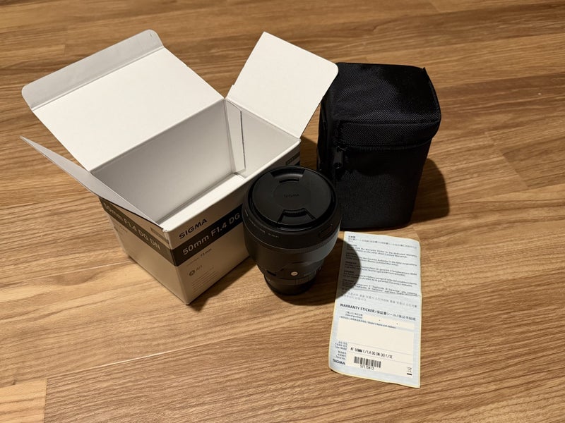 Pristine condition Sigma 50mm f/1.4 DG DN Art (Sony FE mount)64431027067266110