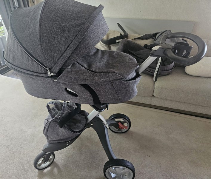 Stokke Xplory, bassinet and accessories Carousel 2
