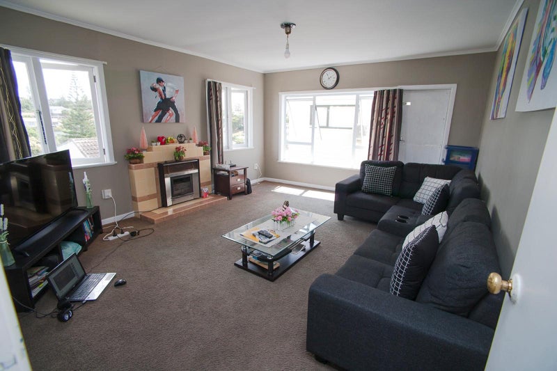 Hillsborough, 2 bedrooms64615811079938111