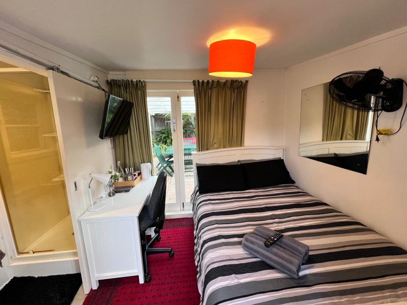 Grey Lynn, 3 bedrooms64659619796737110