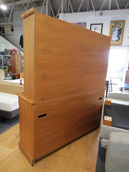 Solid Rimu Buffet & Hutch Carousel 15