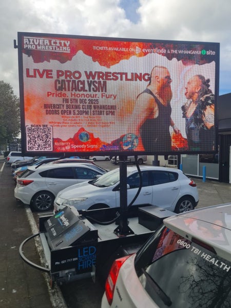 large outdoor LED trailer screen Carousel 1