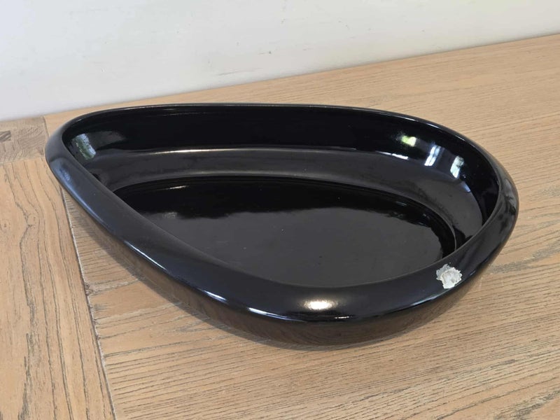 Black Crown Lynn " Flower Beauty " Bowl - (Irregular Triangle) # 2056 Carousel 2