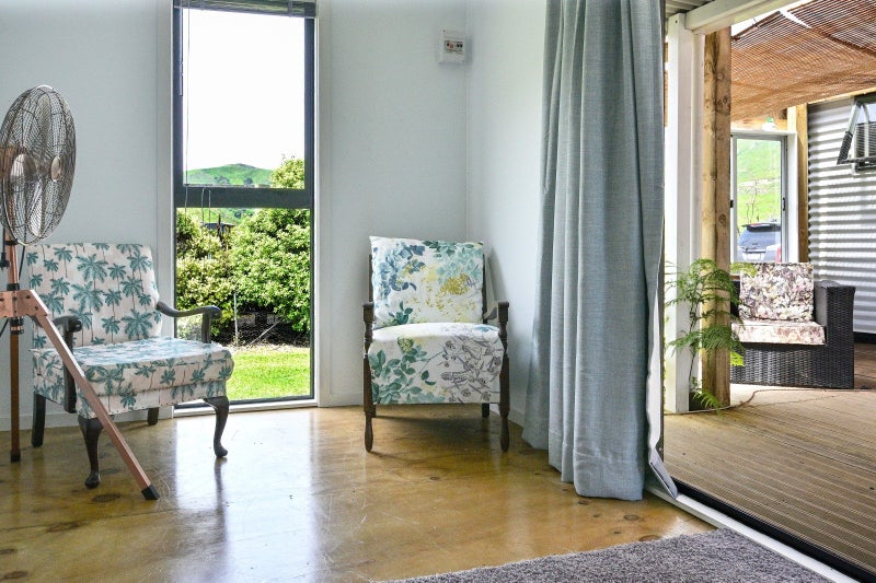 Four-cabin coastal base — An easy step into...64438610722435114