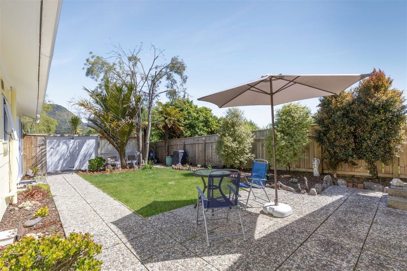 Time to enjoy life by the beach!64437792470787114