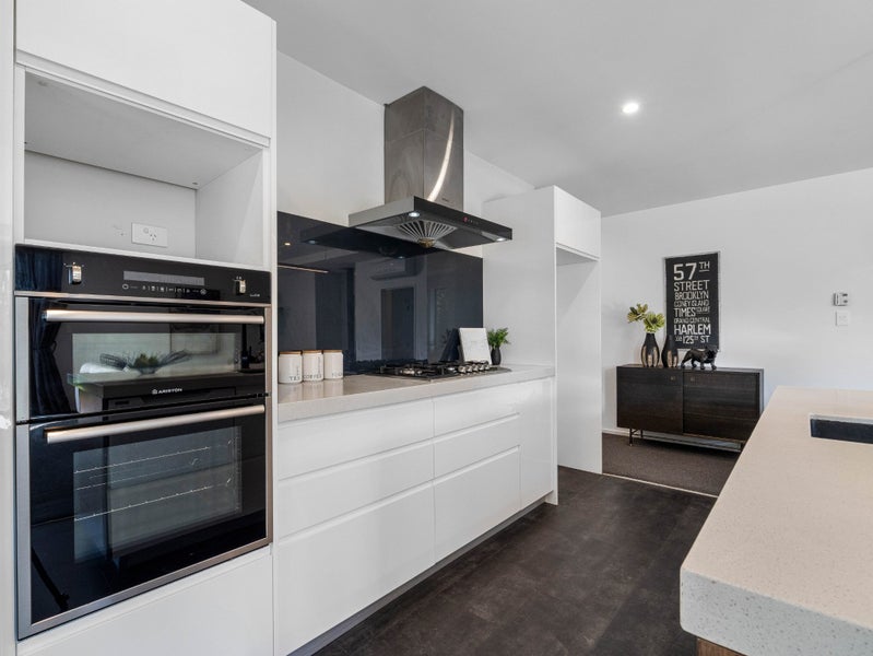 Energy-Efficient, Extra Features & Empty64438101789187114