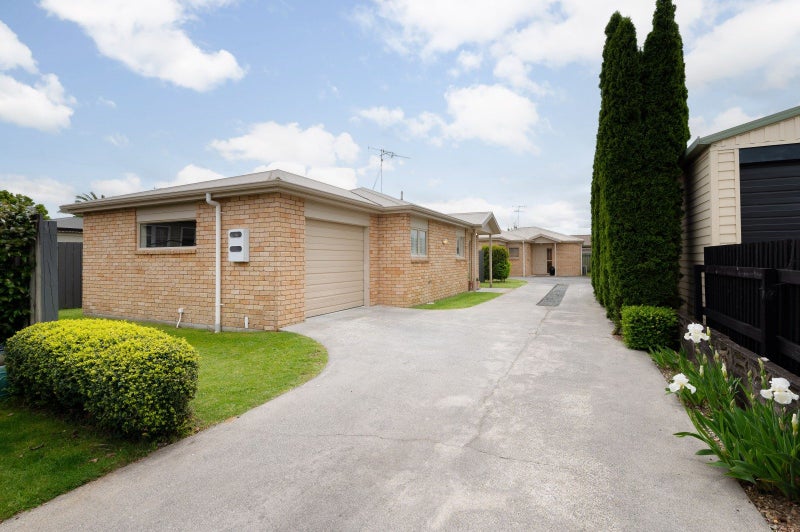 As cute as it gets!64438007599107111