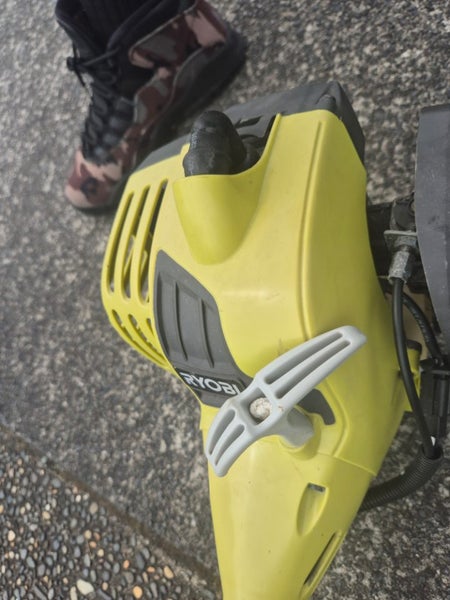 ryobi trimmer !!!(no working ) $1 Carousel 2