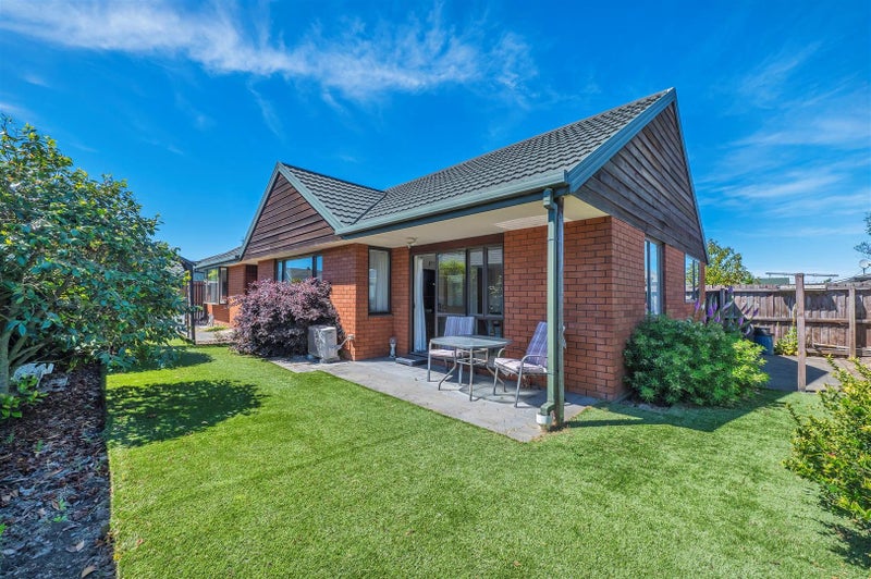 Sunshine, Space & Superb Value on Tuckers64438101756289110