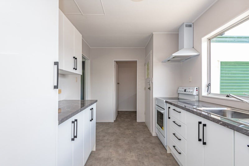 Fresh and modern, superb value for money!64438101773059112